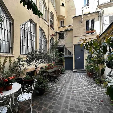 Charmant Appartement Parisien Exterior photo